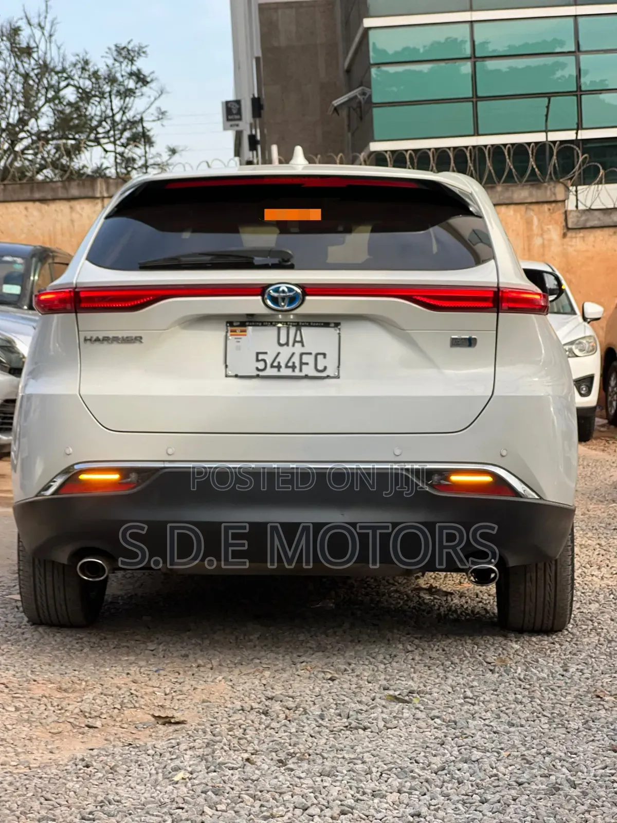 Toyota Harrier 2.0 2020 White