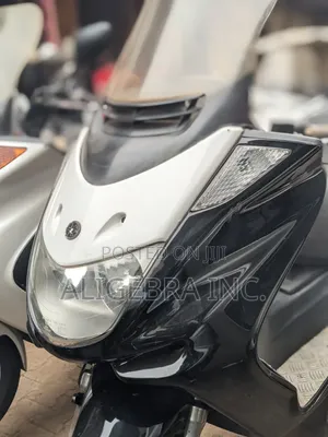 Yamaha Majesty 2021 Black