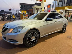 Mercedes-Benz E300 2011 Silver