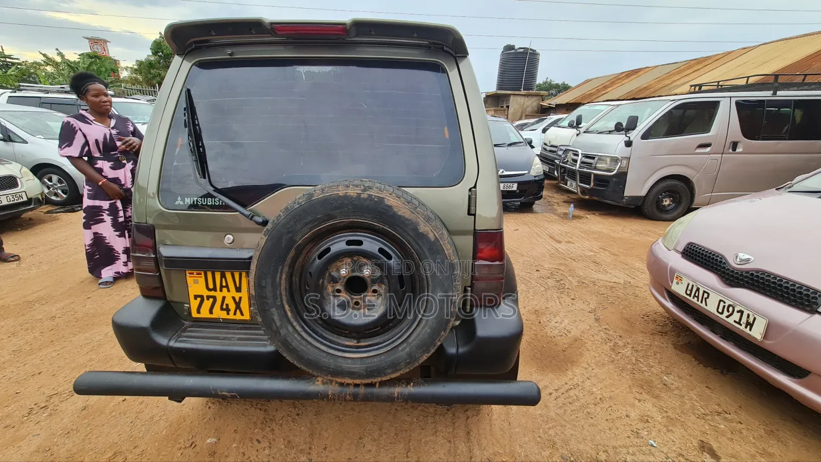 Mitsubishi Pajero Junior 1998