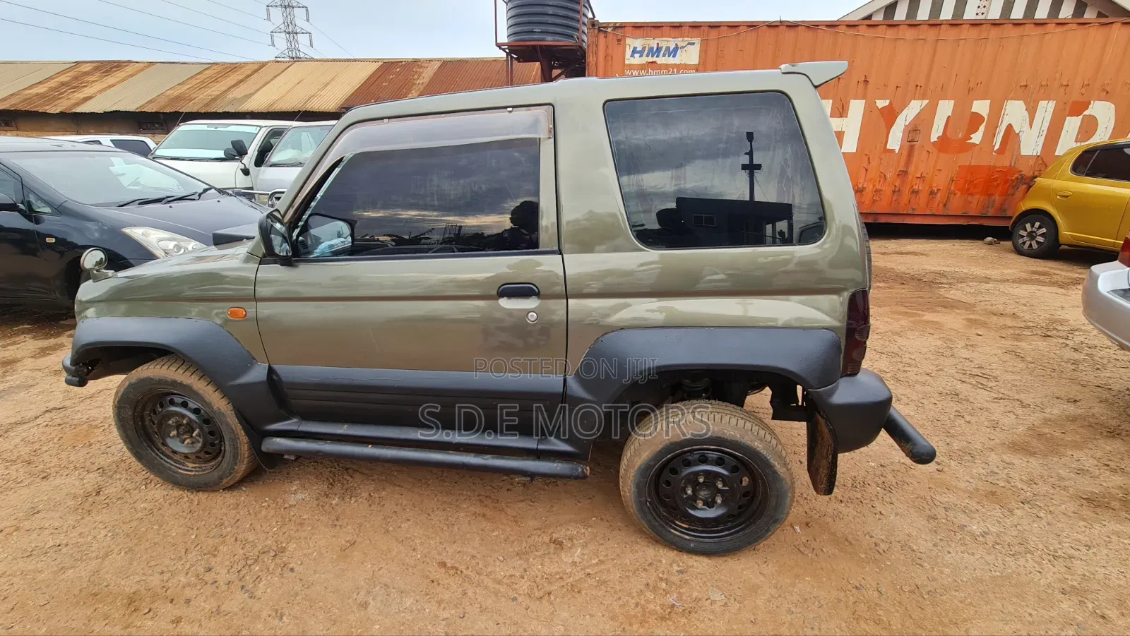 Mitsubishi Pajero Junior 1998