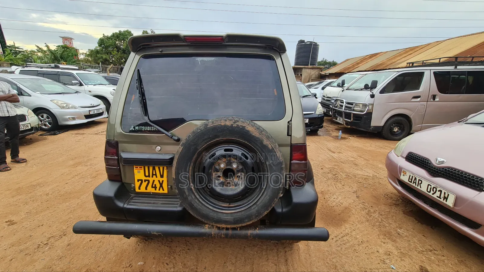 Mitsubishi Pajero Junior 1998