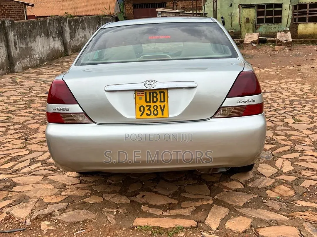 Toyota Mark II 2.0 AWD 2004 Silver