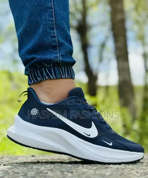 Original New Nike Athletic Sneaker