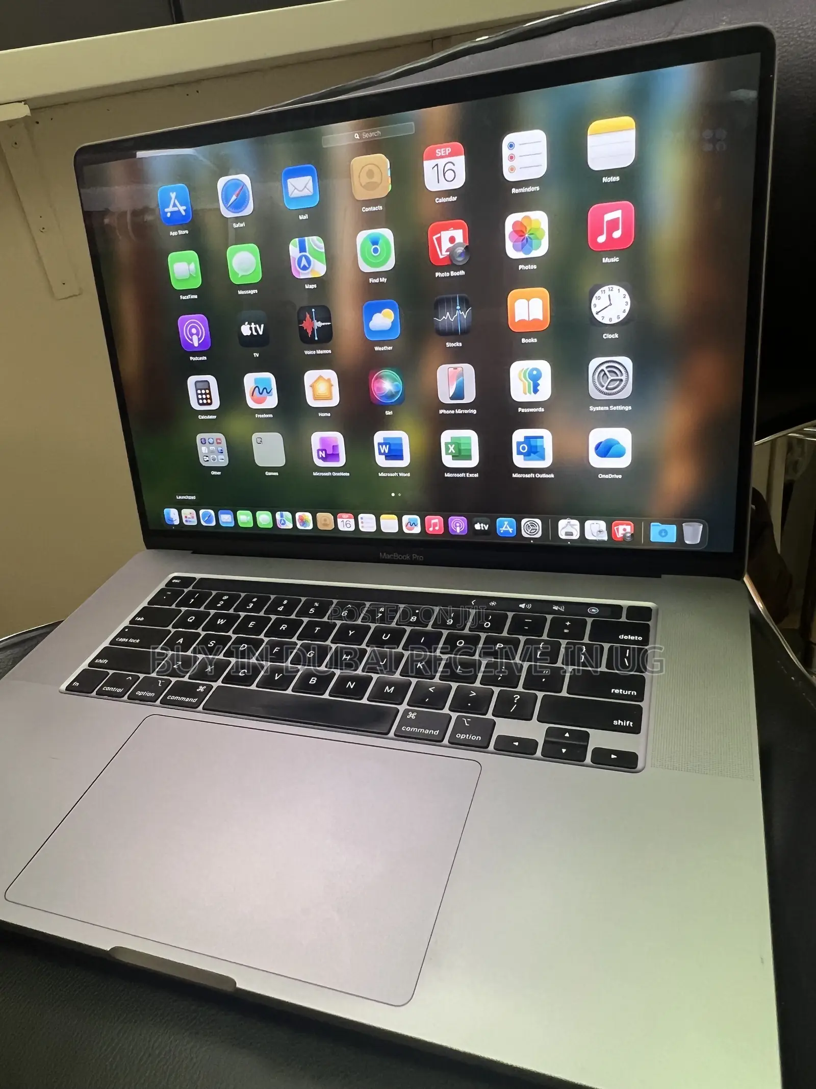 Laptop Apple MacBook Pro 2019 16GB Intel Core i7 SSD 512GB