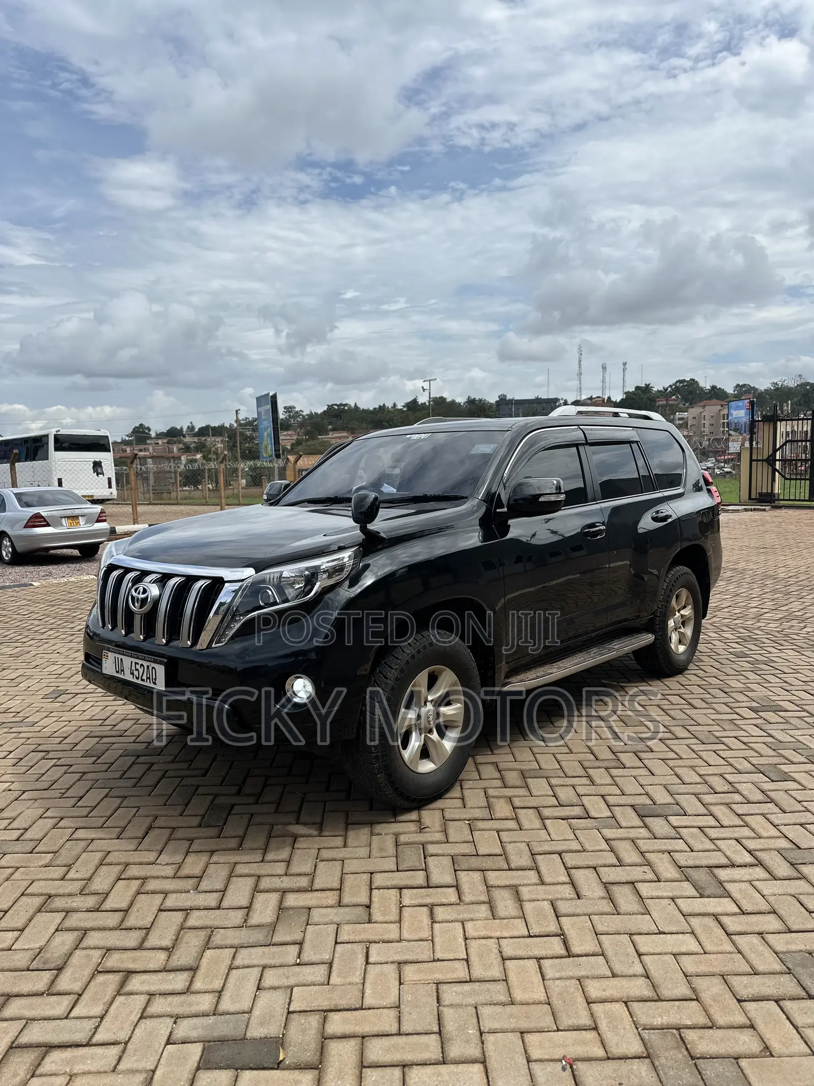 Toyota Land Cruiser Prado 2.7 i 2012 Black