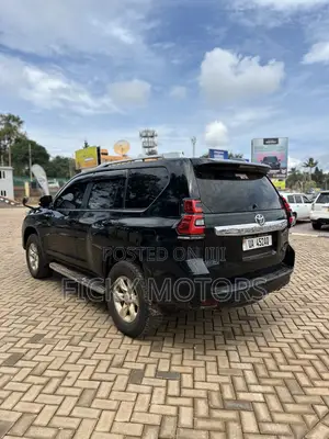Toyota Land Cruiser Prado 2.7 i 2012 Black