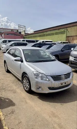 Toyota Premio 2013 Silver
