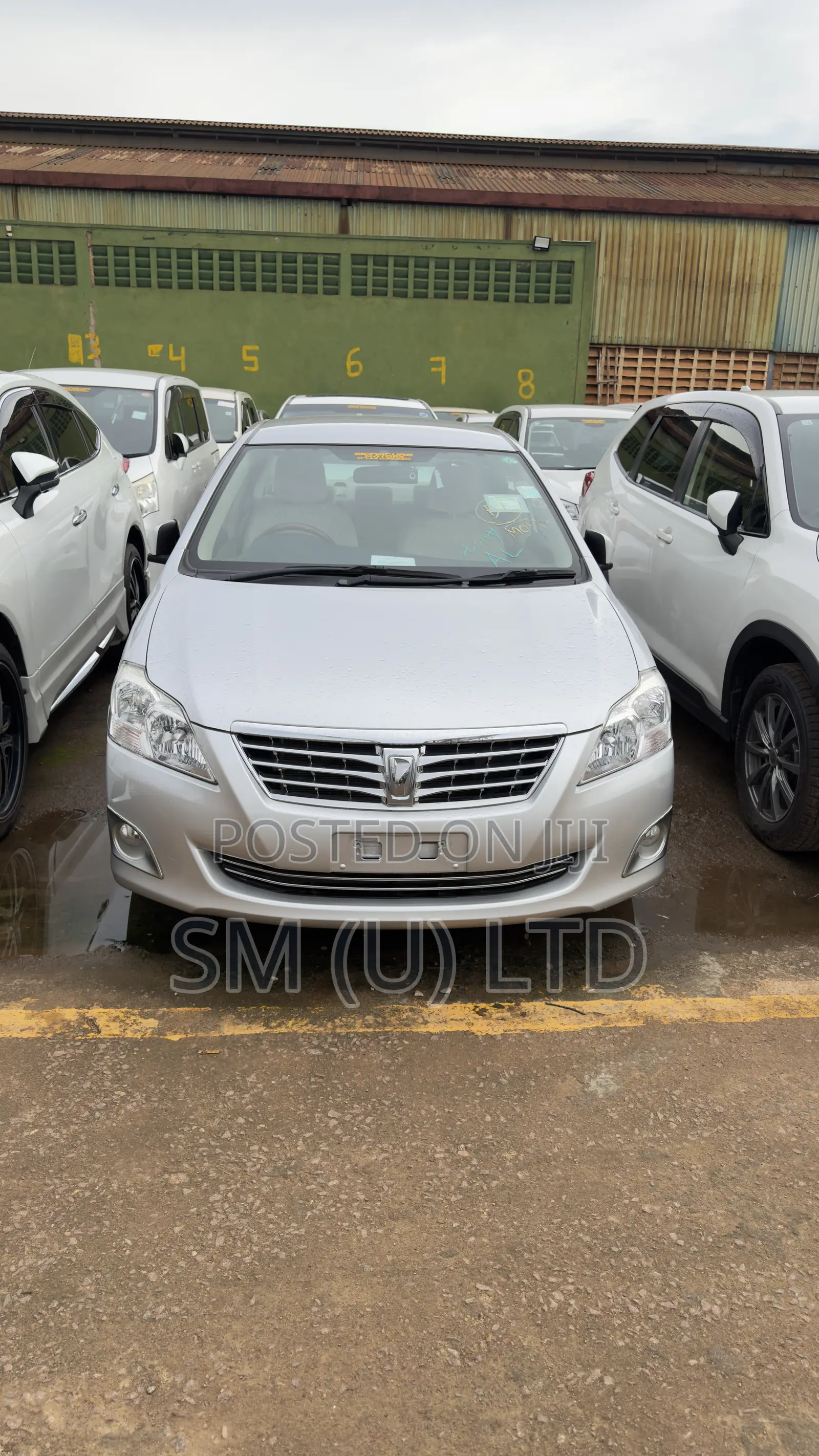 Toyota Premio 2013 Silver