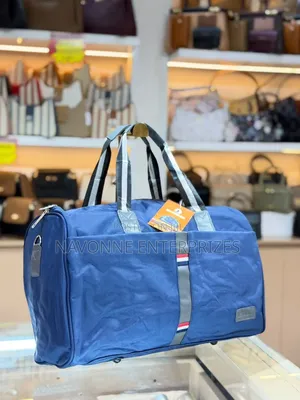 Lightweight Travel Duffel Bag With Stripe Detail Shoulder Strap