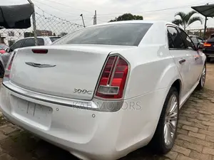 Chrysler 300C 2013 White