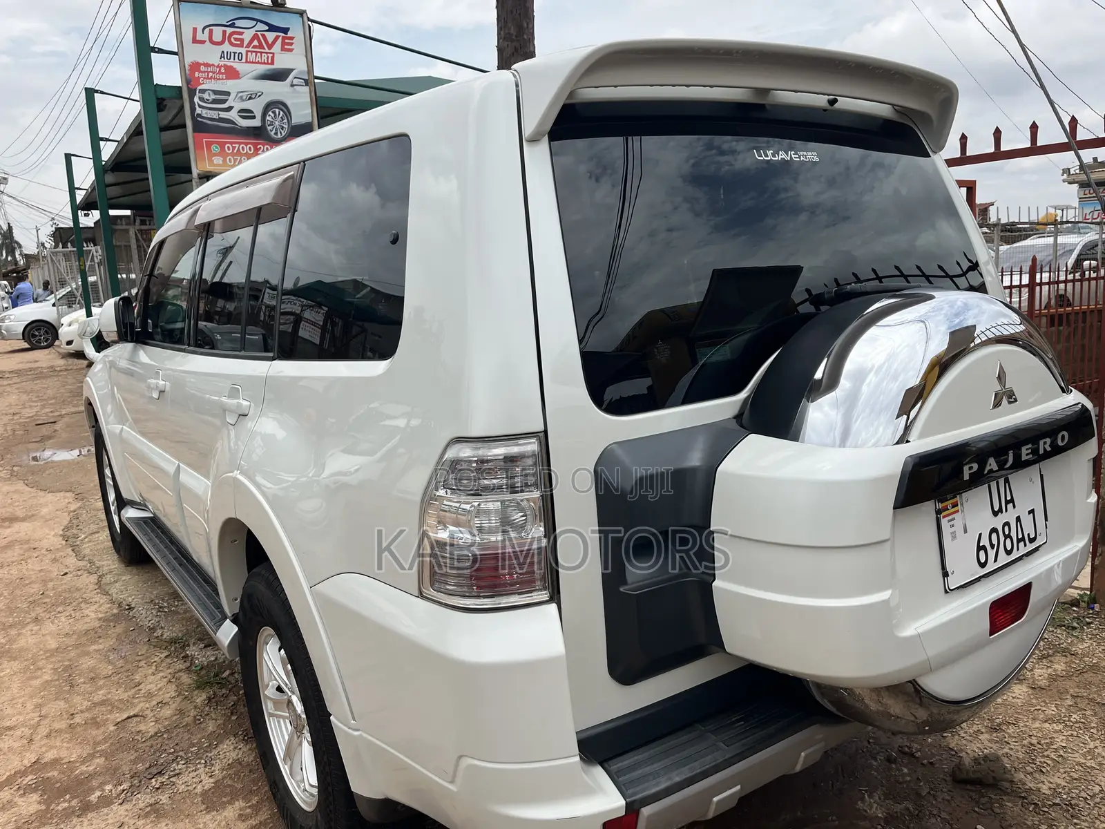 Mitsubishi Pajero 2010 White