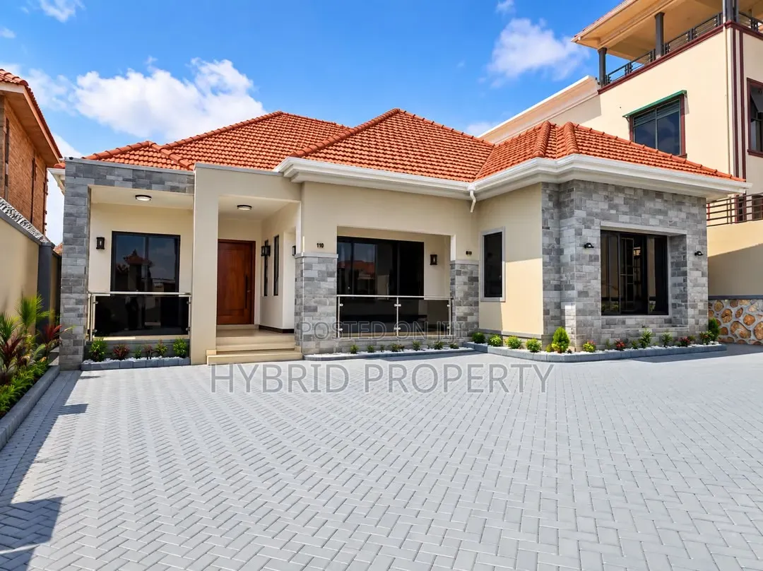4bdrm House in Kira Along for sale