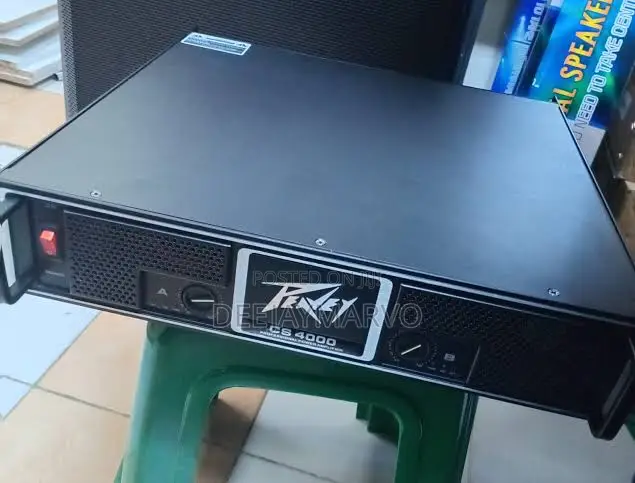 Peavey CS 4000 Power Amp