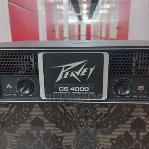 Peavey CS 4000 Power Amp