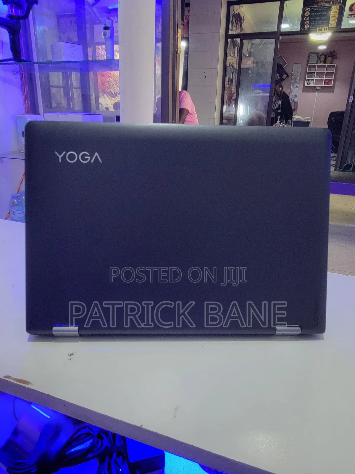 Laptop Lenovo Yoga 330 4GB AMD A6 HDD 500GB
