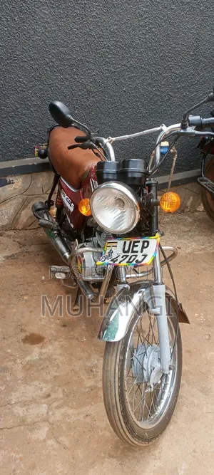 Bajaj Boxer 100 2016 Red
