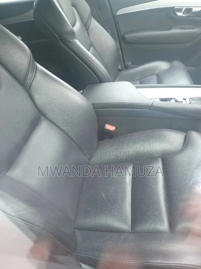 Volvo XC90 2019 Silver