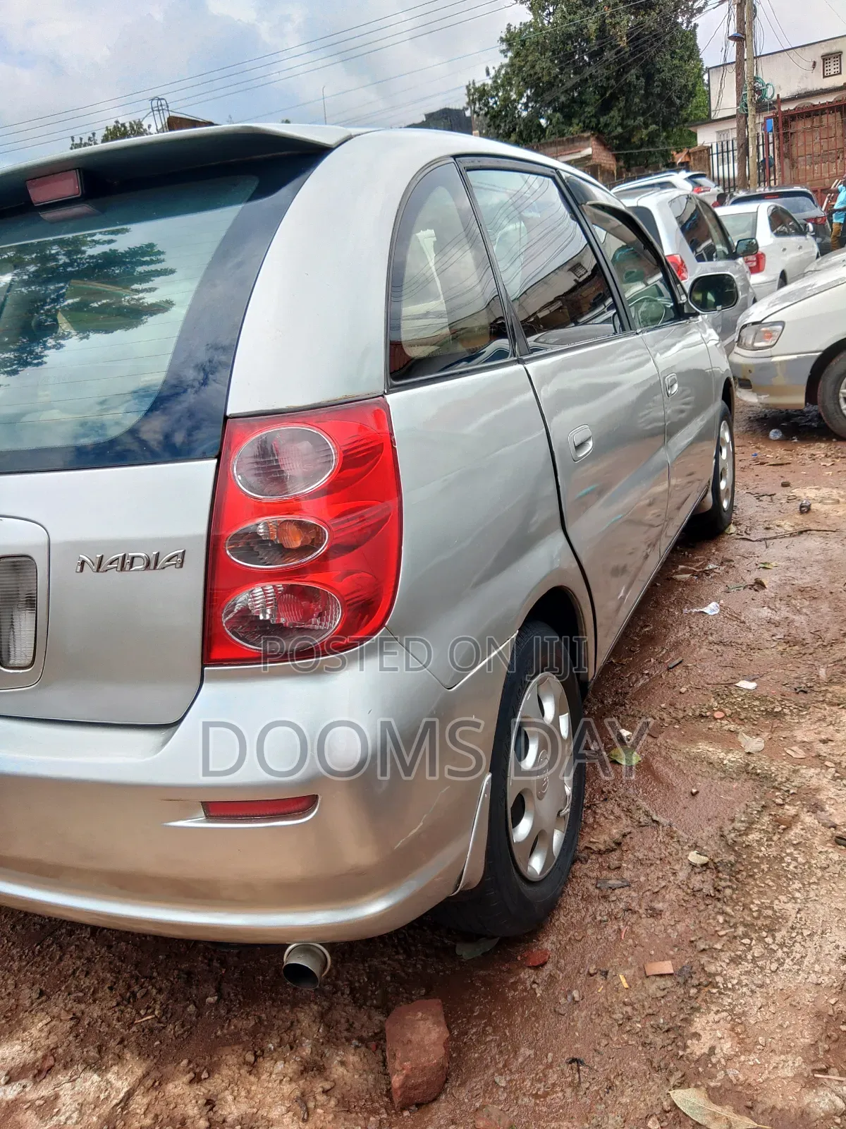 Toyota Nadia 1999 Silver