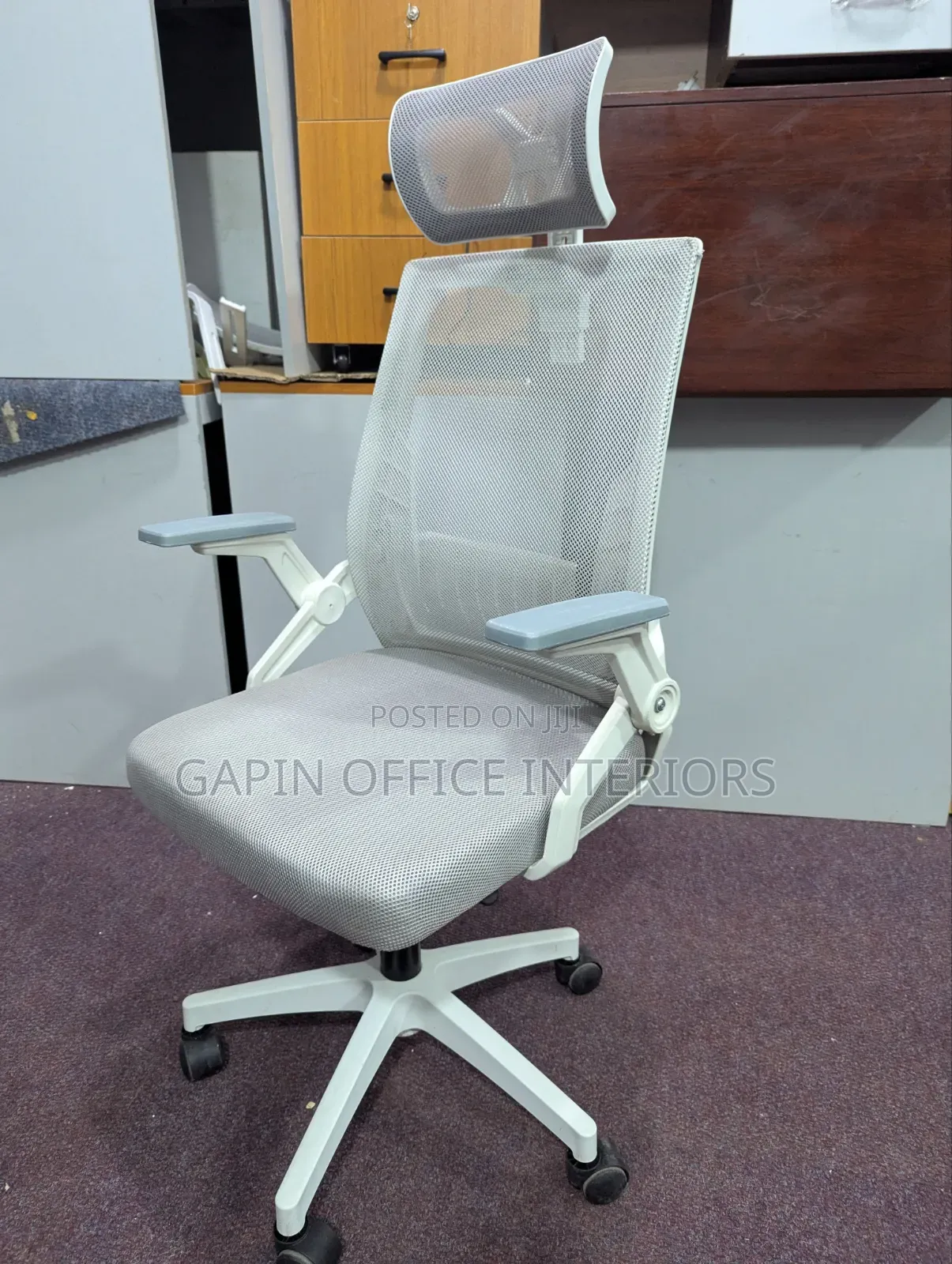 Headrest Office Chair With Adjustable Height