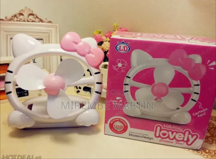 USB Mini Cartoon Fan – Cute Bright Colors, Personal Desktop Fan