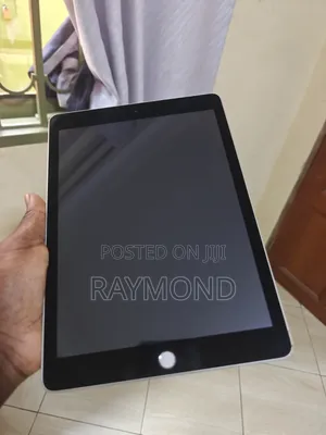 Apple iPad 9.7 128 GB Silver