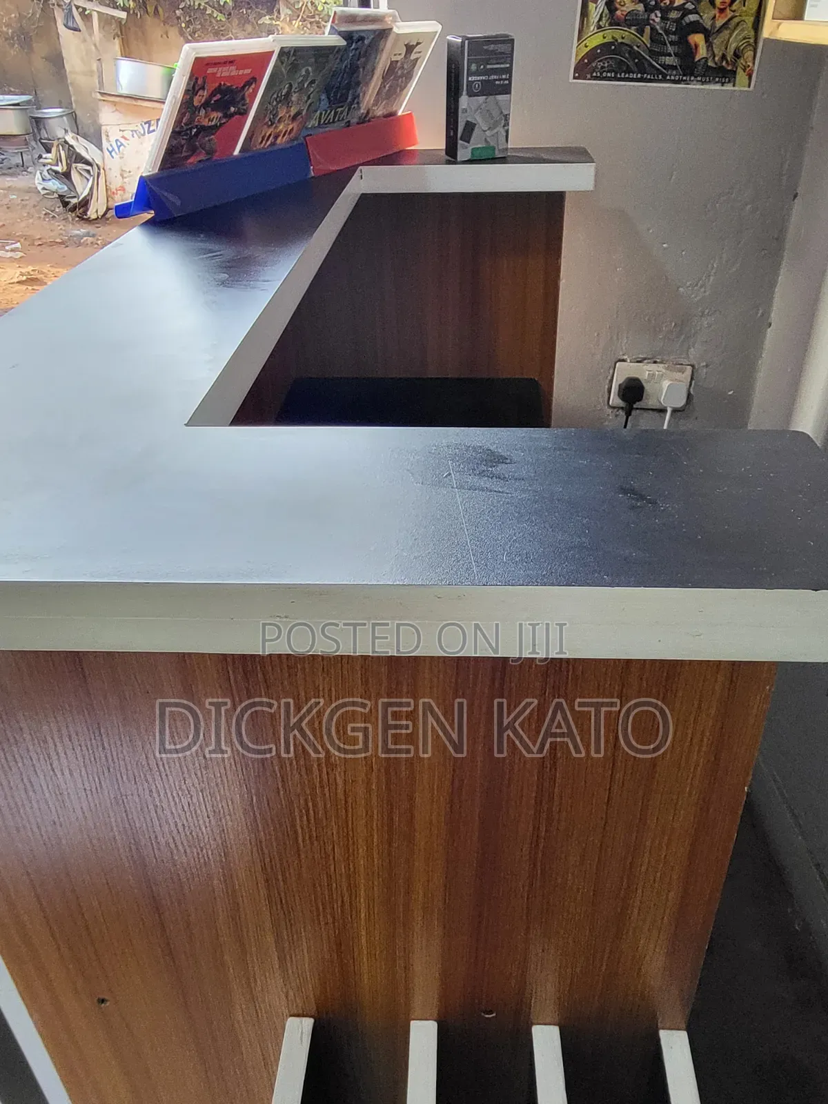 Classic Reception Table