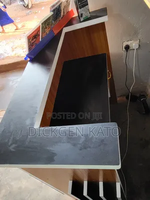Classic Reception Table