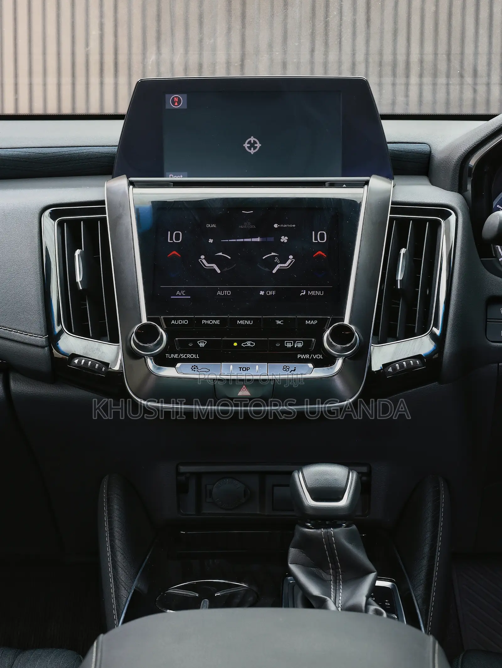 Toyota Crown 2018 White