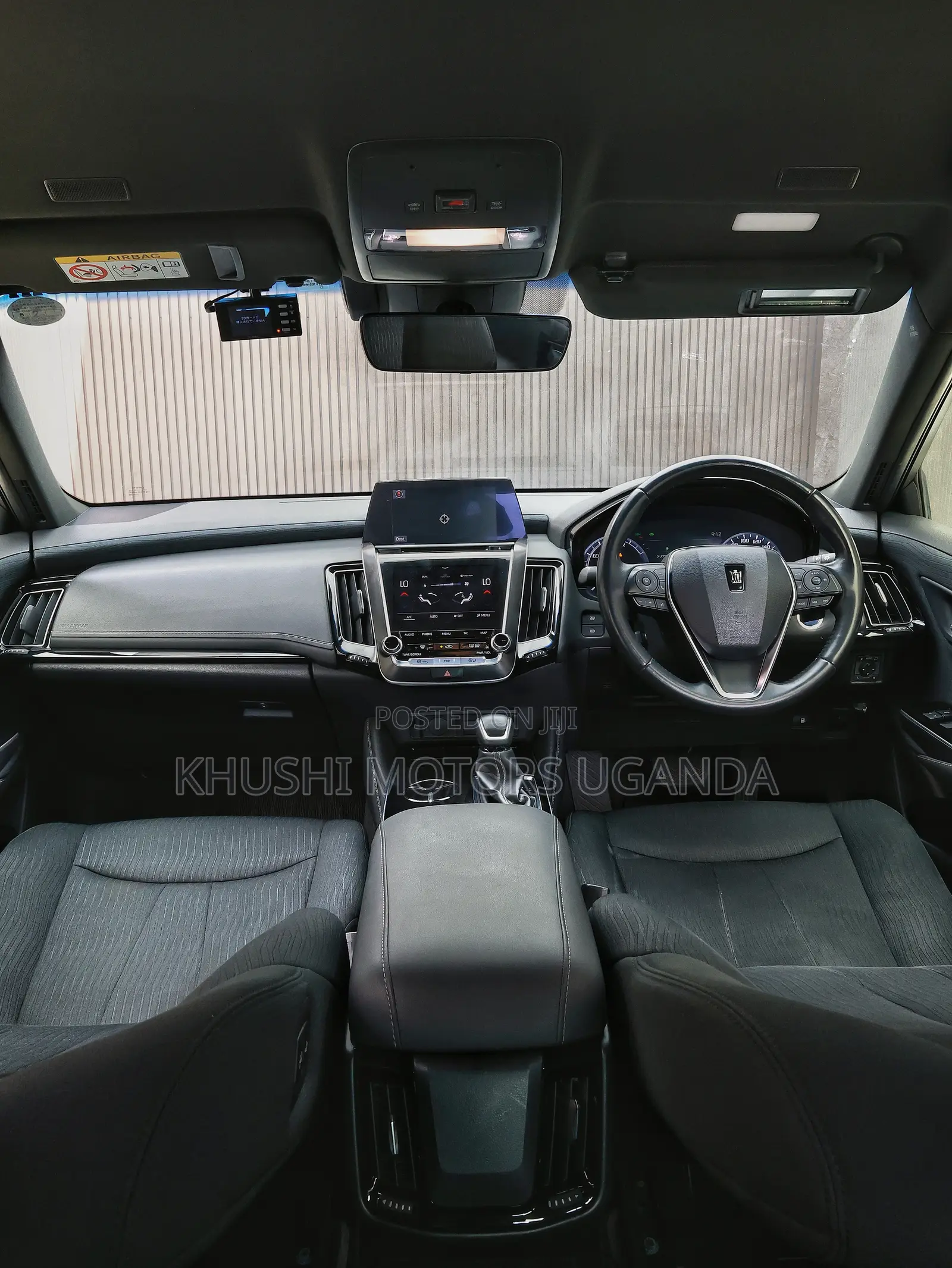 Toyota Crown 2018 White