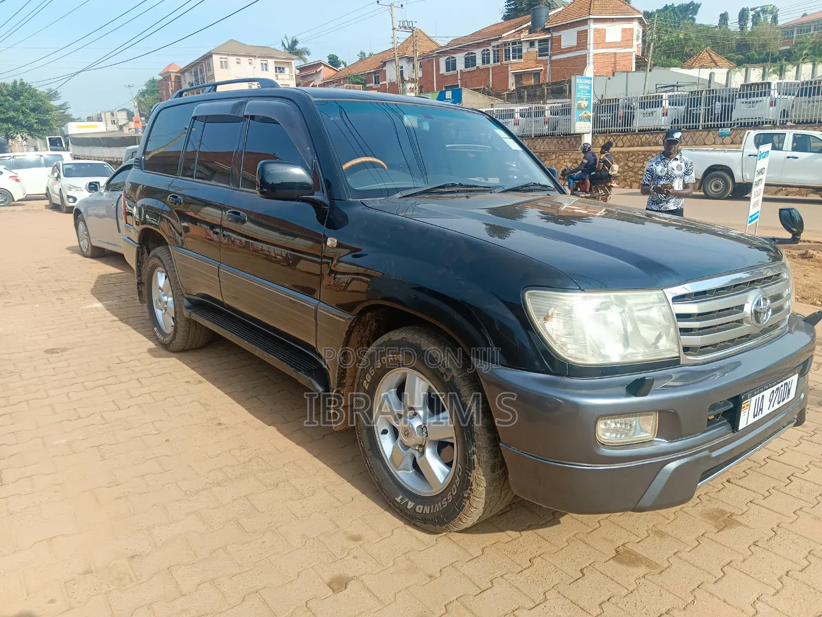 Toyota Land Cruiser Cygnus 4.7 2006 Black