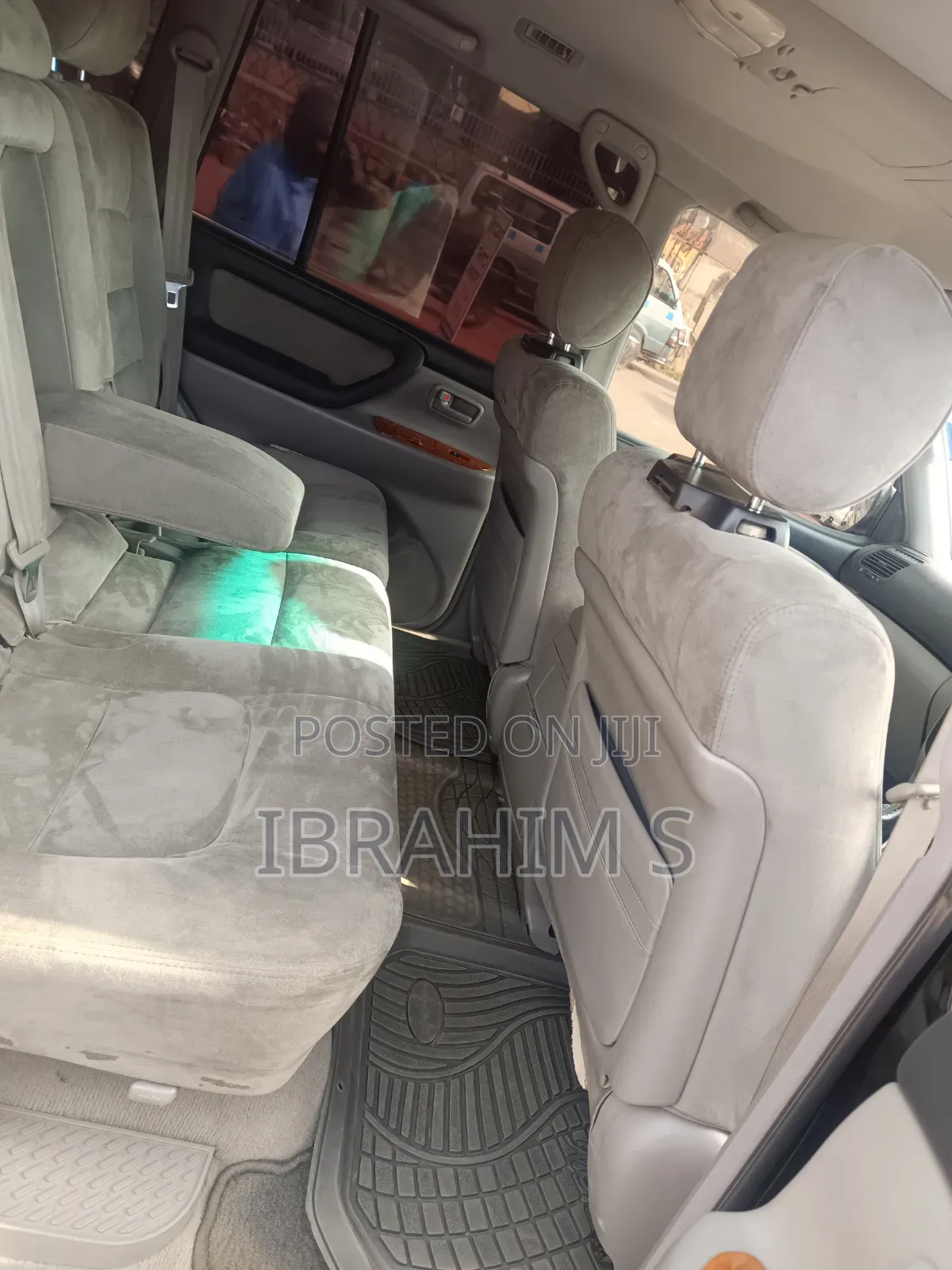 Toyota Land Cruiser Cygnus 4.7 2006 Black
