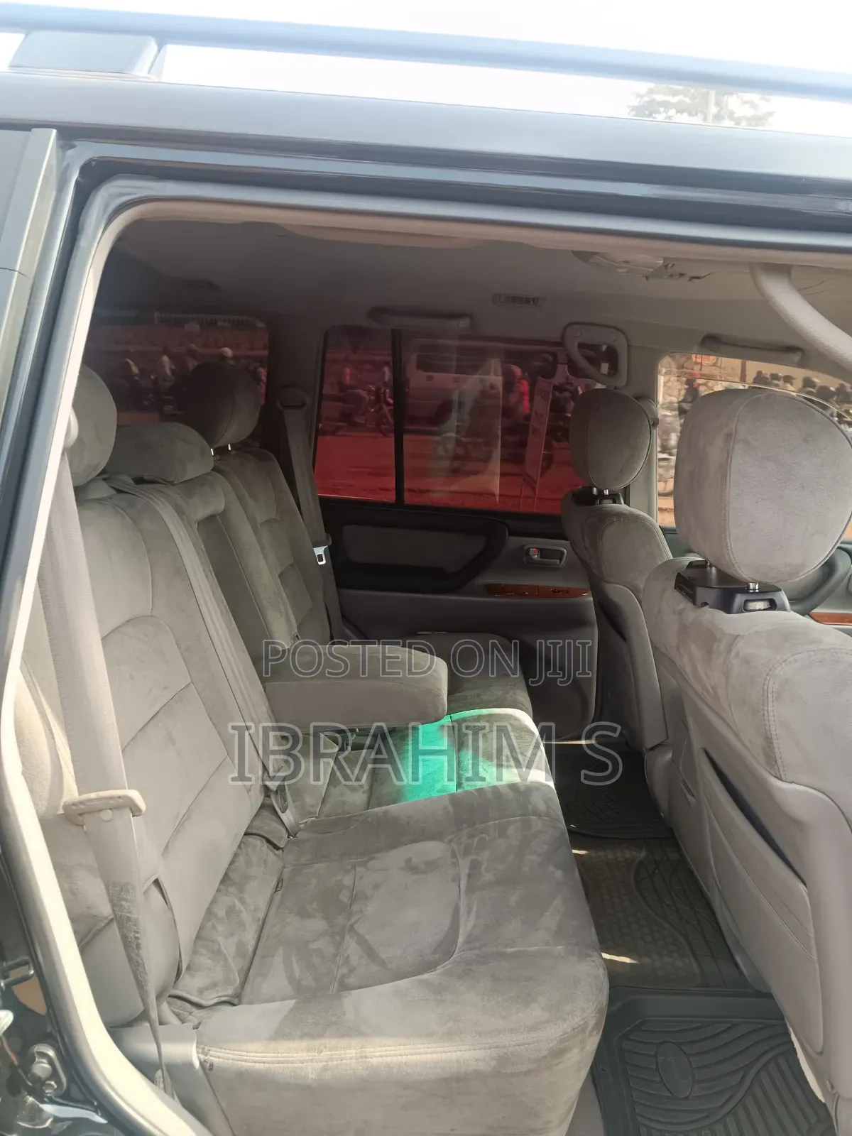 Toyota Land Cruiser Cygnus 4.7 2006 Black