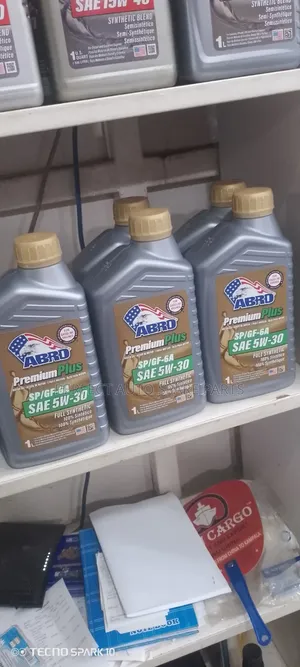 1ltr Petrol Engine Oil 5w 30 Original in Stock