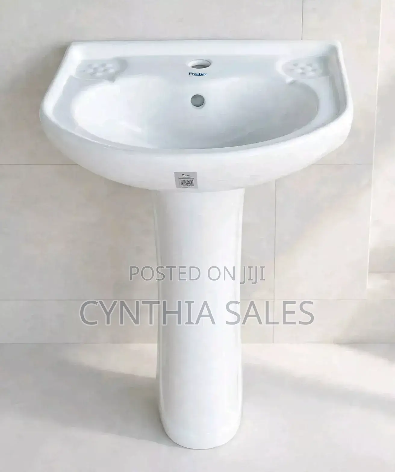 Hand Basin Medium Size Frencia Good Quality All Types