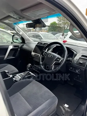 Toyota Land Cruiser Prado 2.8 2017 White