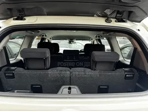 Toyota Land Cruiser Prado 2.8 2017 White