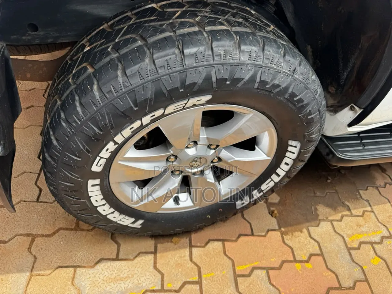 Toyota Land Cruiser Prado 2.8 2017 White