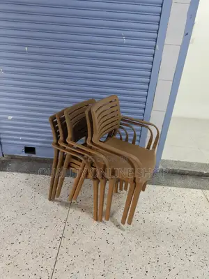 Comb Ladder Design S Plastic Chairs Plastic Chairs