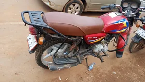 Bajaj CT 125X 2021 Red