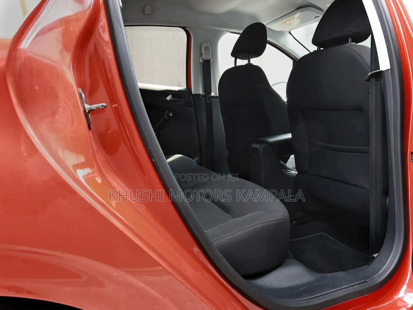 Peugeot 208 2016 Red