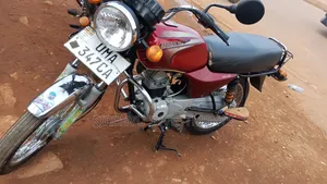 Bajaj Boxer 100 2022 Red