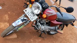 Bajaj Boxer 100 2022 Red
