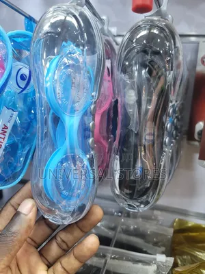 Swimming Goggles / Googles Anti Fog Unisex
Multi-Color.