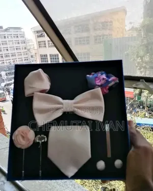 Gentle Deluxe Bowtie Set