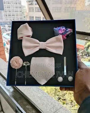 Gentle Deluxe Bowtie Set