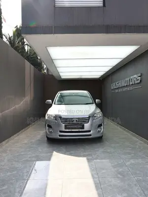 Toyota Vanguard 2009 Silver