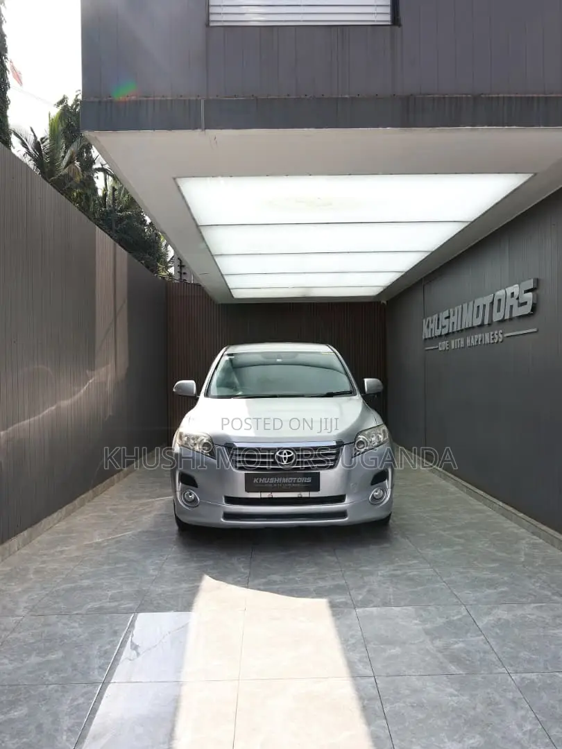 Toyota Vanguard 2009 Silver