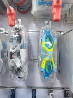 Children Swimming Goggles and Caps Kids Swim
Pool Waterproof Silicone