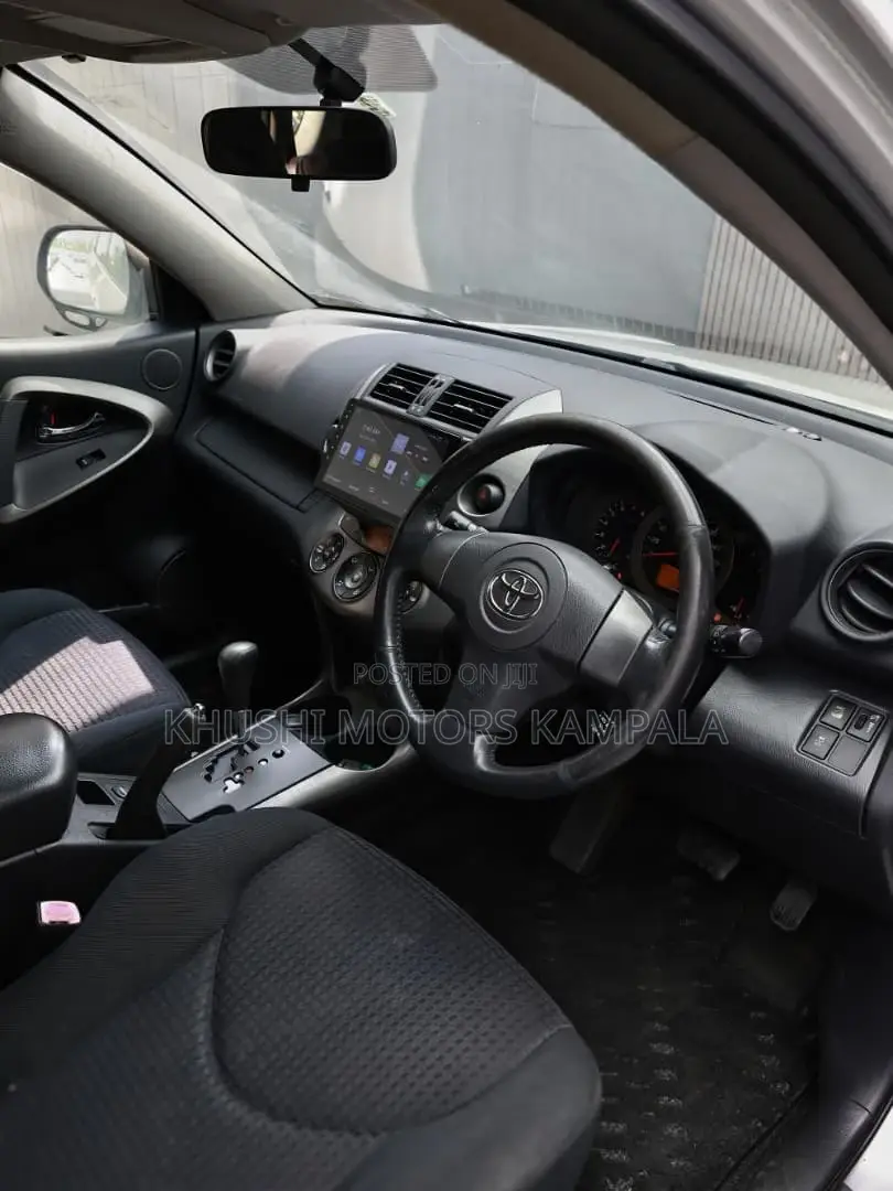 Toyota Vanguard 2009 Silver